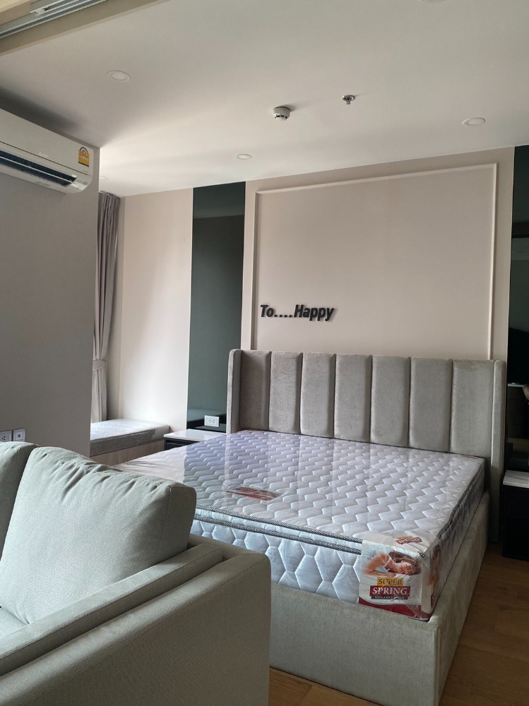 For RentCondoRatchathewi,Phayathai : Q Chidlom Condo for RENT for rent, Q Chidlom 1bed 45 Sq,m Call 096-2615656 Room width 45 sq m. 1 bed 1 bath Fully furnished Location : Asoke - Phetburi - Chidlom Rental Price : 28,000 Baht/Month Condominium near MRT,