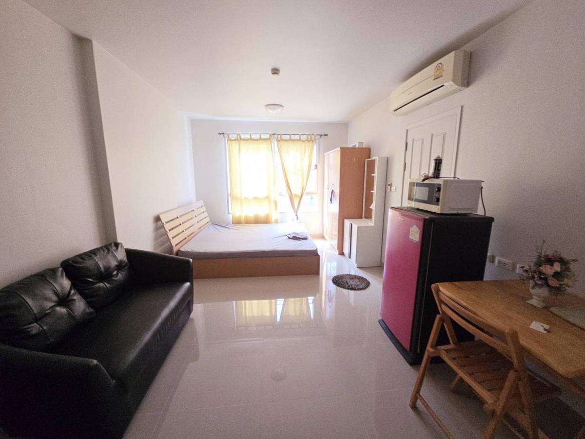 For RentCondoNawamin, Ramindra : For rent, renovated room, Plum Condo Nawamin 86, corner room, Building C, 2nd floor, canal side, quiet, peaceful, cool breeze, next to Tesco Lotus (Sukhaphiban 3), near Phayathai Hospital (Nawamin), school, Max Value (Nawamin), new road, convenient transp