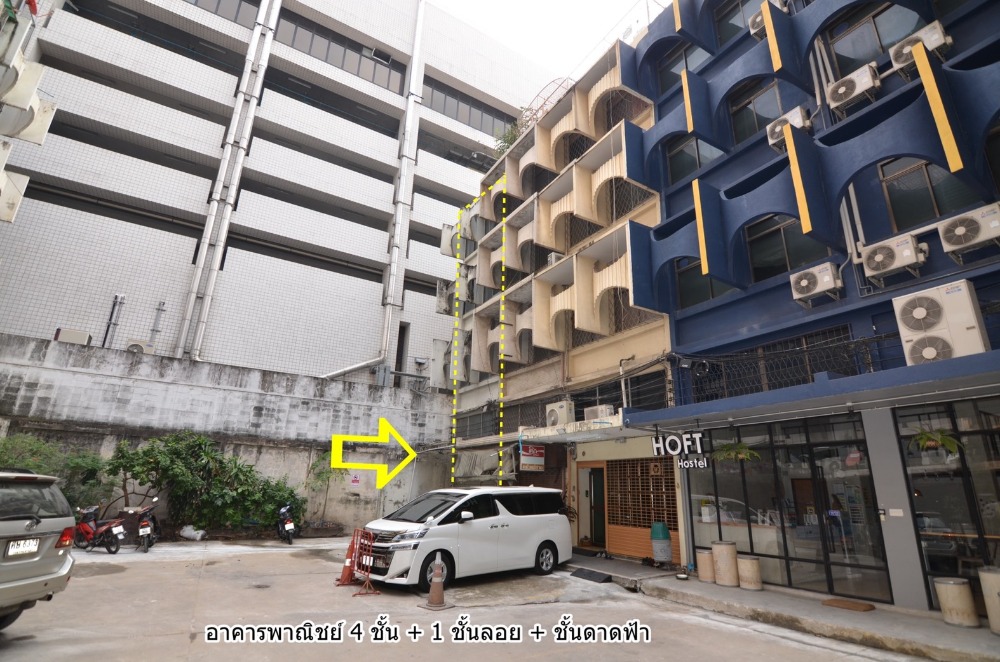 For SaleShophouseSilom, Saladaeng, Bangrak : Commercial building for sale, 4.5 floors, Surawong Road, Suriya Wong, Bang Rak, Bangkok.