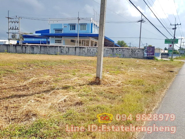 For RentLandCha-am Phetchaburi : EHH land for rent near Robinson Phetchaburi, along Phetkasem Road, 1 rai 69 sq m, very cheap, only 19000 baht, very good location.