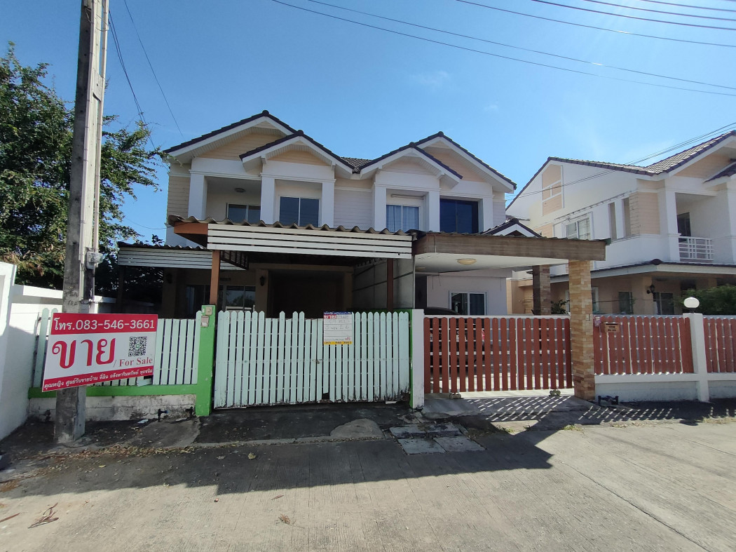 For SaleHousePattaya, Bangsaen, Chonburi : Twin house for sale, a project on Sukhumvit Road, outbound, opposite the Chonburi Provincial Transport Office. Baan Pimpaporn, Sukhumvit, before reaching Sripatum University, Chonburi Campus.