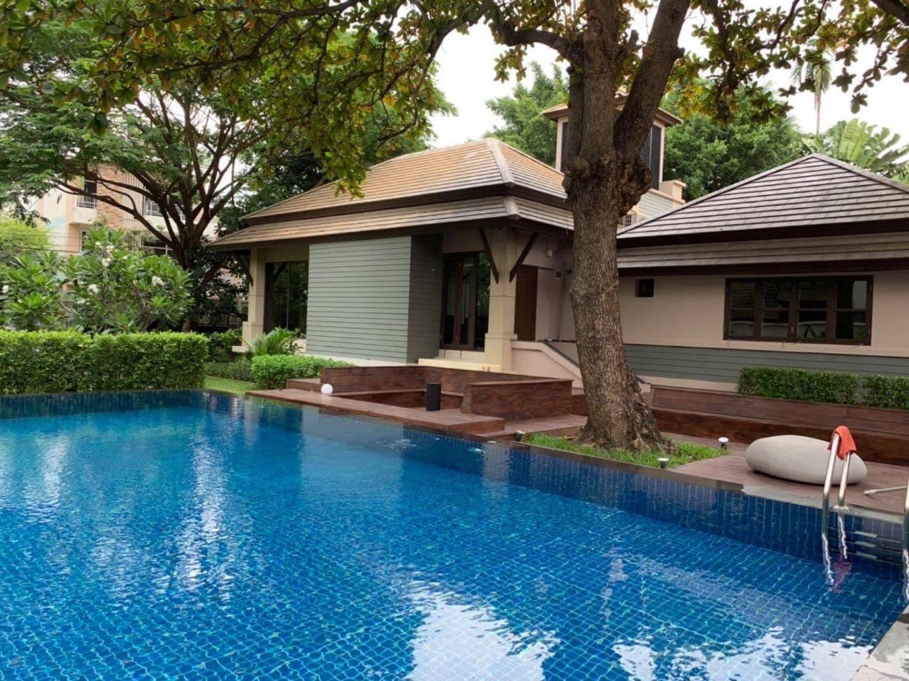 ขายบ้านสุขุมวิท อโศก ทองหล่อ : House for sell Ekkamai 22 with pool 356sqw 5bed 6bath 198,000,000 Am: 0656199198