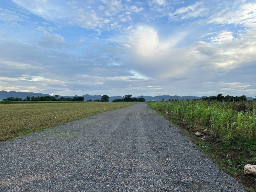 For SaleLandLop Buri : Land for sale in Lopburi, land for people with low budgets / credit bureaus / work for hire, trade, no salary slip