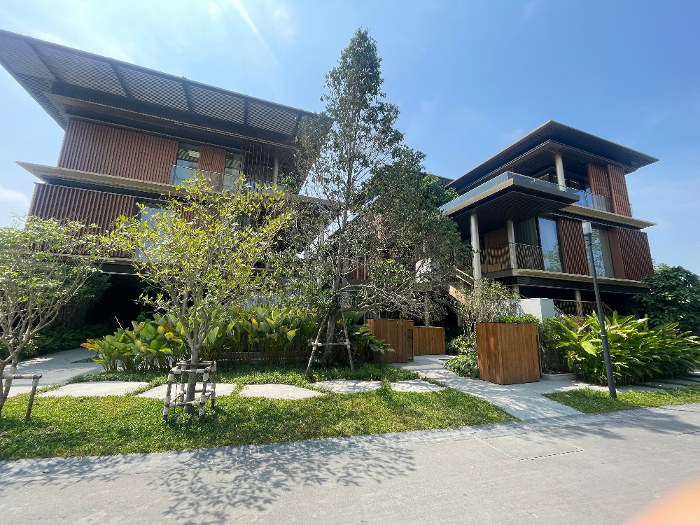 ขายบ้านบางนา แบริ่ง ลาซาล : Mulberry Grove Villa: 153.4sqwah 4bed 5bath 186,100,000 Am: 0656199198