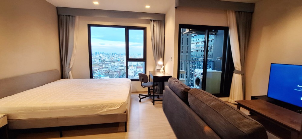 For RentCondoRama9, Petchburi, RCA : Life Asoke Rama 9 Condo for rent MRT Rama 9 Airport Link Makkasan