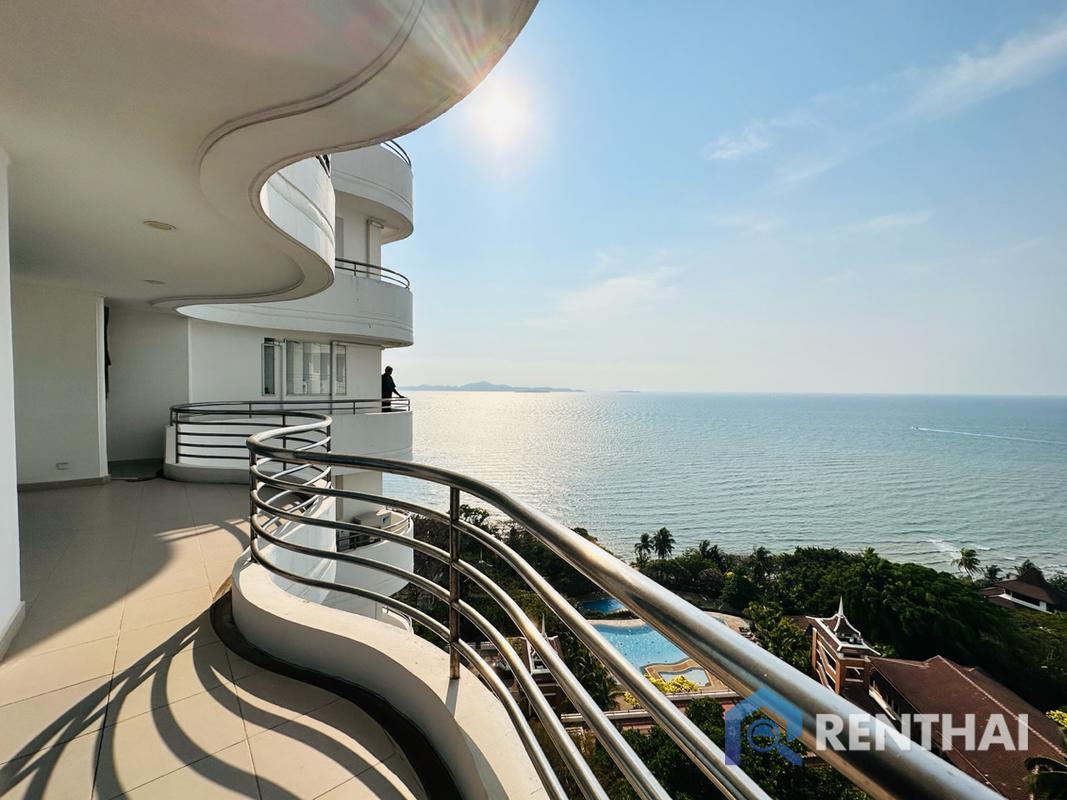 For SaleCondoPattaya, Bangsaen, Chonburi : Royal Cliff Garden: Luxurious Condo in Pattaya