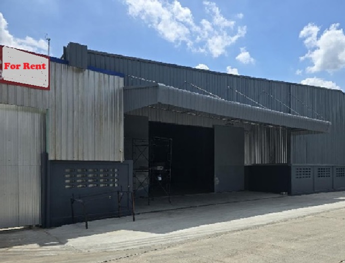 For RentWarehouseNonthaburi, Bang Yai, Bangbuathong : For Rent Warehouse for rent with air-conditioned office, near Nopphawong Intersection, near Sai Noi Intersection, Khlong Khwang, area 800 square meters, good location, on the main road, Pathum-Bang Len Road, Bridge 8, Khlong Khwang / large vehicles can en