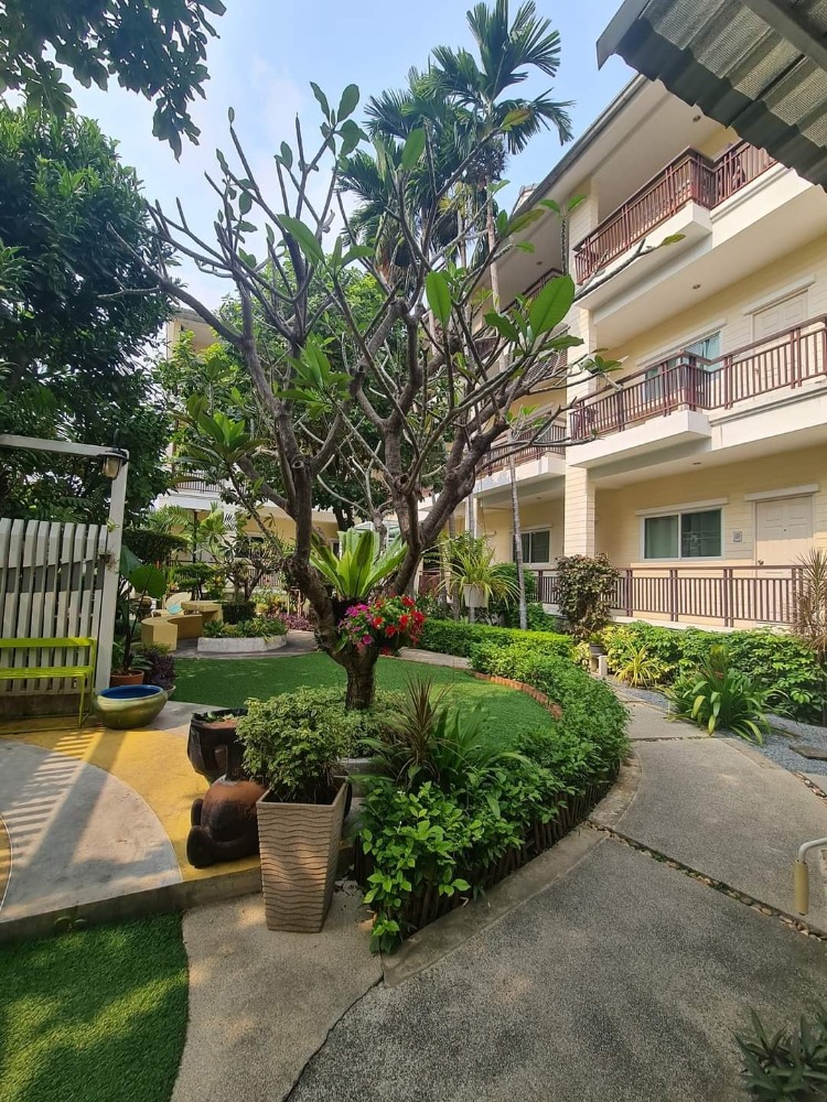 For SaleBusinesses for salePathum Thani,Rangsit, Thammasat : apartment for sale near Rangsit University