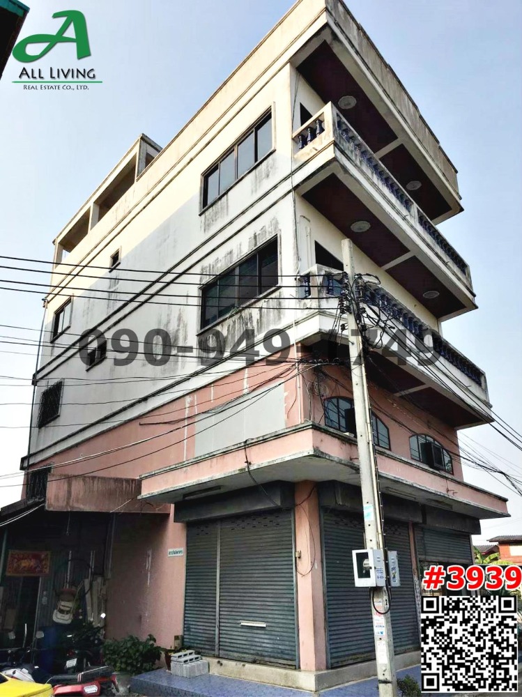 For RentShophouseBang kae, Phetkasem : Rent a 4-storey commercial building, 2 booths, Soi Phetkasem 108, suitable for home office or residence.