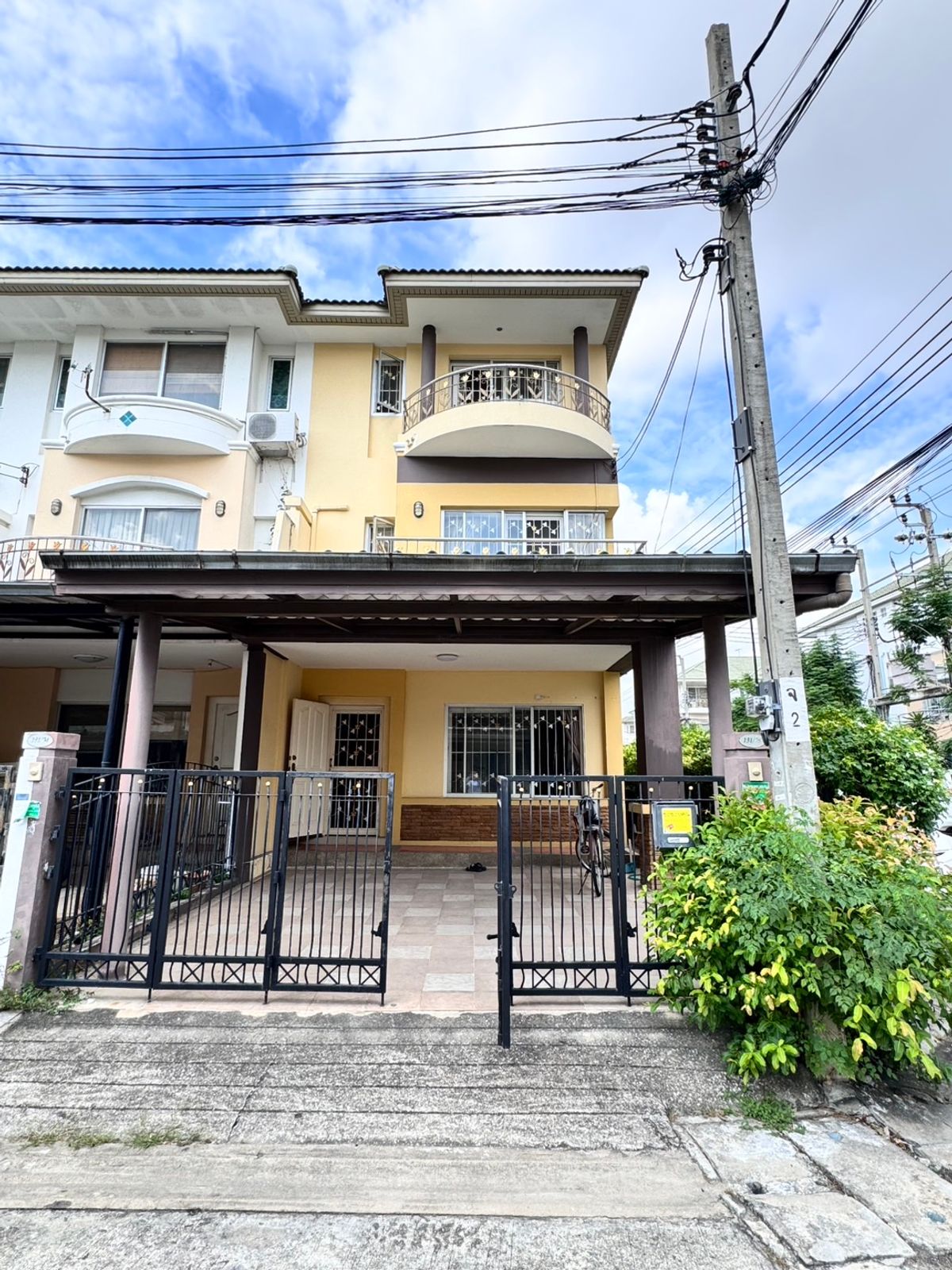 ขายบ้านเกษตรศาสตร์ รัชโยธิน : ขายบ้านรามอินทรา ศุภาลัยวิลล์ เอกมัย-รามอินทรา หลังมุม **ขาย 4.5 ลบ.(N.500)