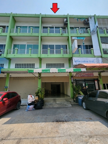 For SaleShop HouseRama 8, Samsen, Ratchawat : Selling a 3 and a half storey commercial building, Soi Thian Talay 20, tiled on every floor, road width 18 meters, suitable for opening a trading company