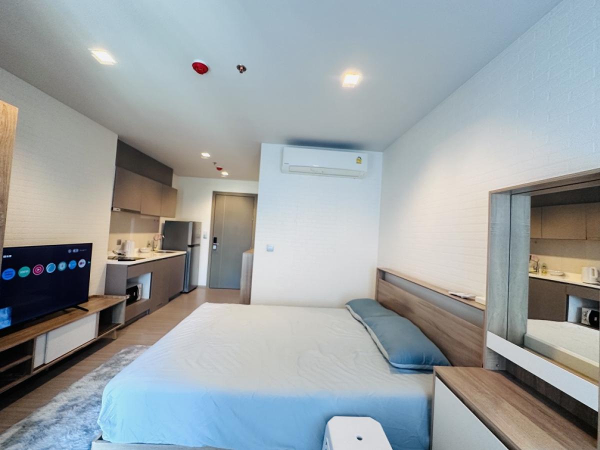 For RentCondoRama9, Petchburi, RCA : Life asoke Rama 9 for rent fully furnished,high floor open view,studio