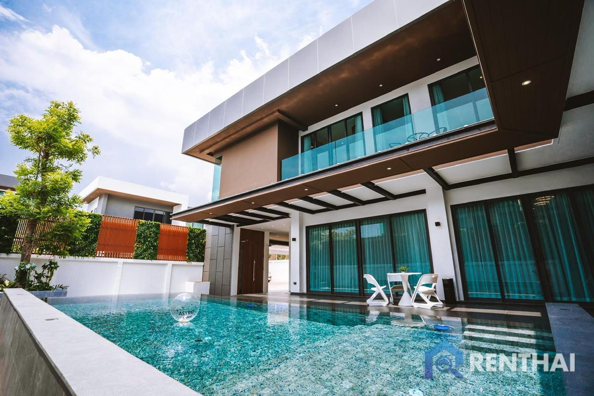 For SaleHousePattaya, Bangsaen, Chonburi : Brand new modern luxury pool villa for sale in Pattaya