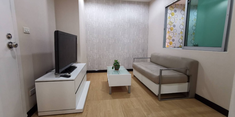 For RentCondoKaset Nawamin,Ladplakao : For rent, beautiful, clean room, Premio Condo, on Kaset Nawamin Road. Near Nawamin Avenue, opposite Satriwit 2 School