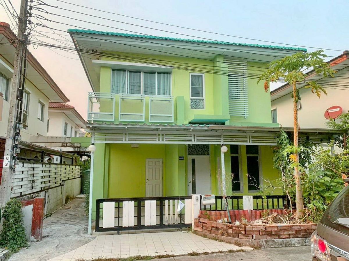 For RentHouseNawamin, Ramindra : House for rent, Promphat Greennova, quality project, convenient transportation, Panya Natural Park Road, Khlong Sam Wa.