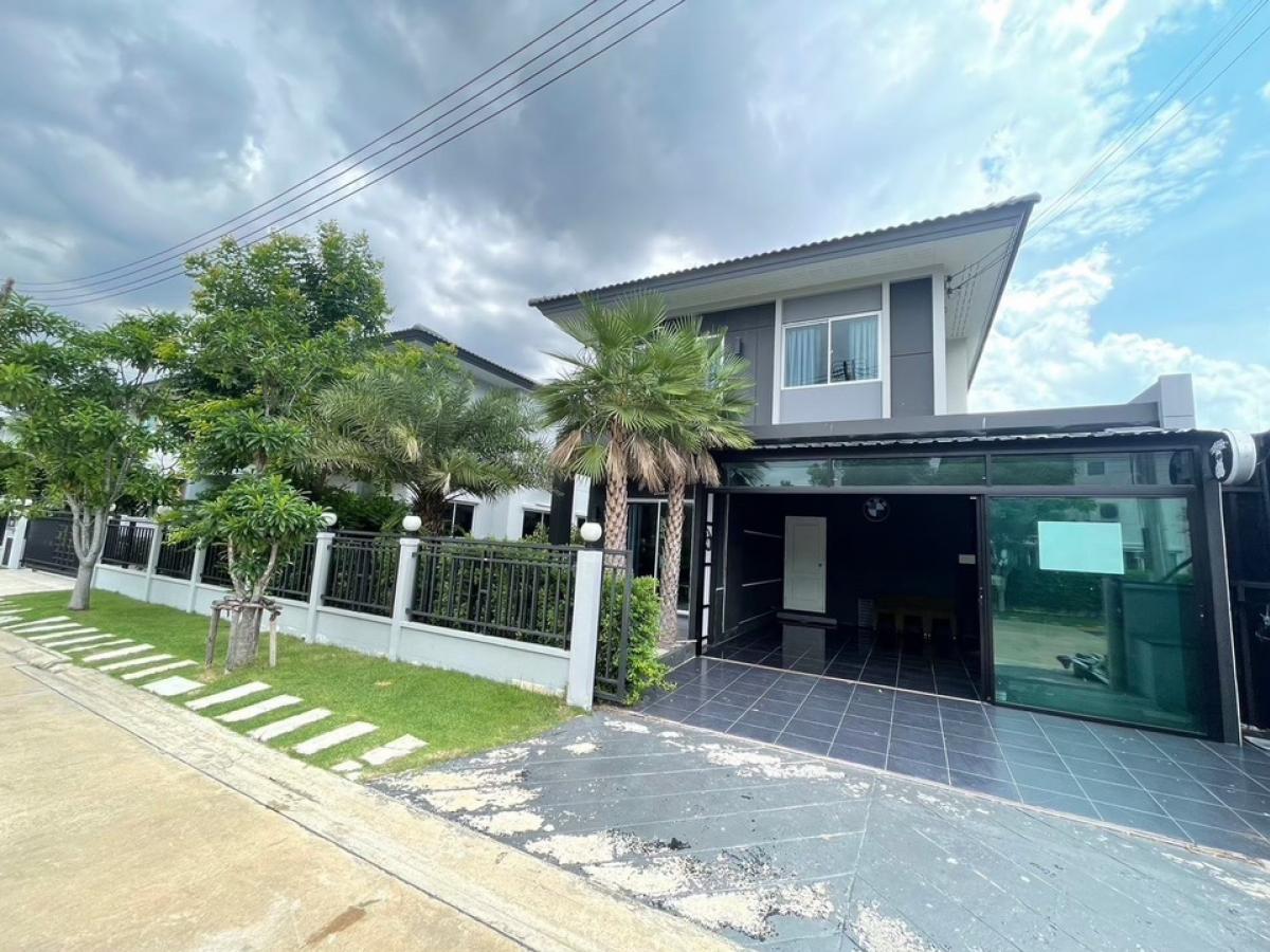 For RentShophousePathum Thani,Rangsit, Thammasat : Salila🚩 Single house for rent🏡Central Rangsit Khlong 4 project, corner house next to the garden✨Near Dream World, next to the expressway, easy to travel, beautifully decorated house, ready to move in🚩