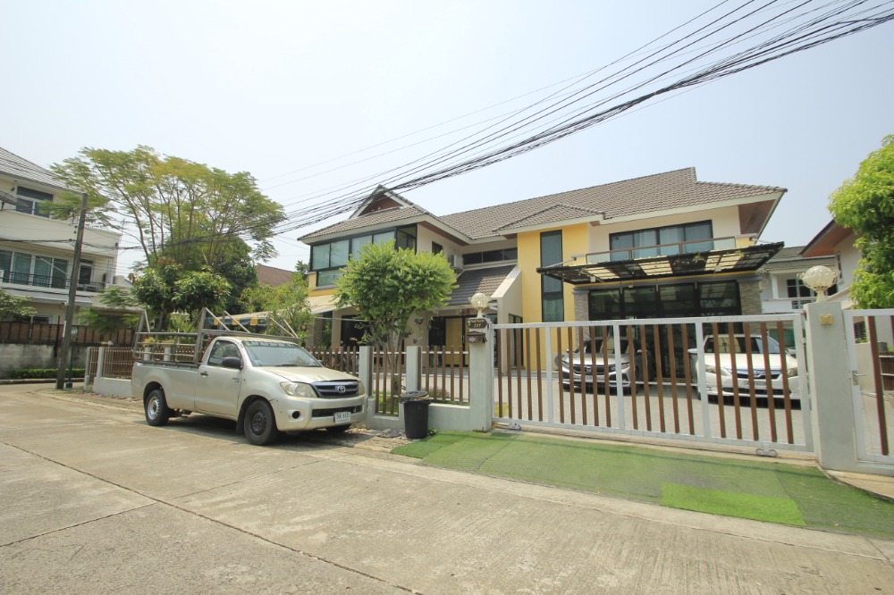 For SaleHousePinklao, Charansanitwong : Single house, Panup Pinklao, Taling Chan, ready to move in, decorated, added, behind the corner, 128.5 square wah, near the mall, convenient transportation, negotiable price