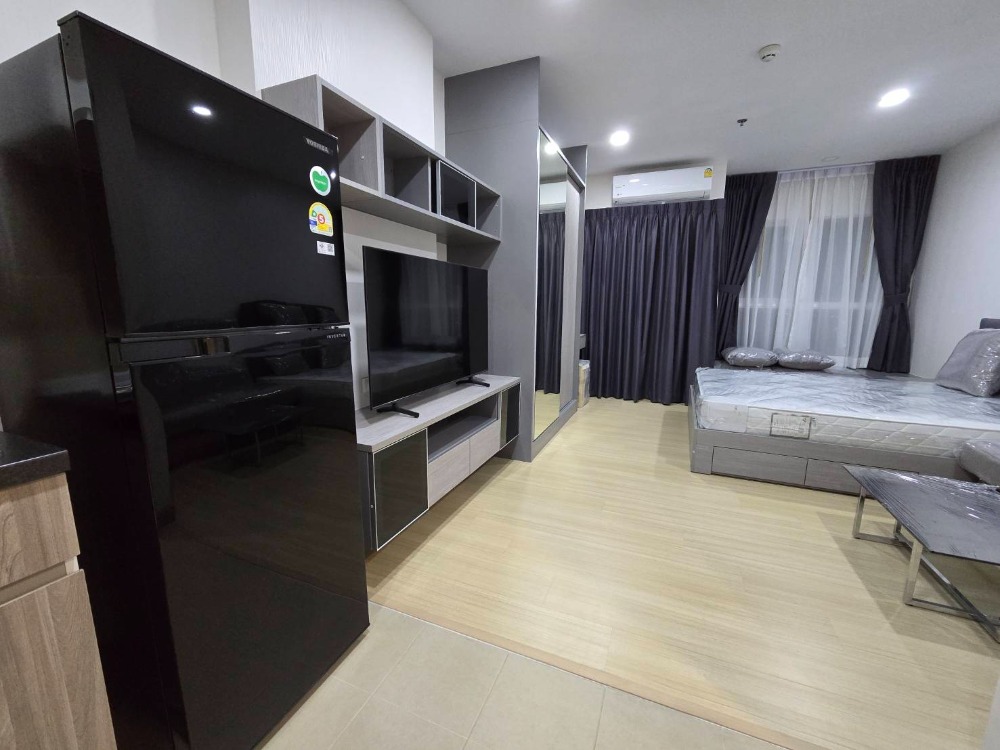 For RentCondoRamkhamhaeng, Hua Mak : For rent Supalai Veranda Ramkhamhaeng, size 30 sq m, Building b, 30th  floor, built-in furniture and complete electrical appliances, ready to move in