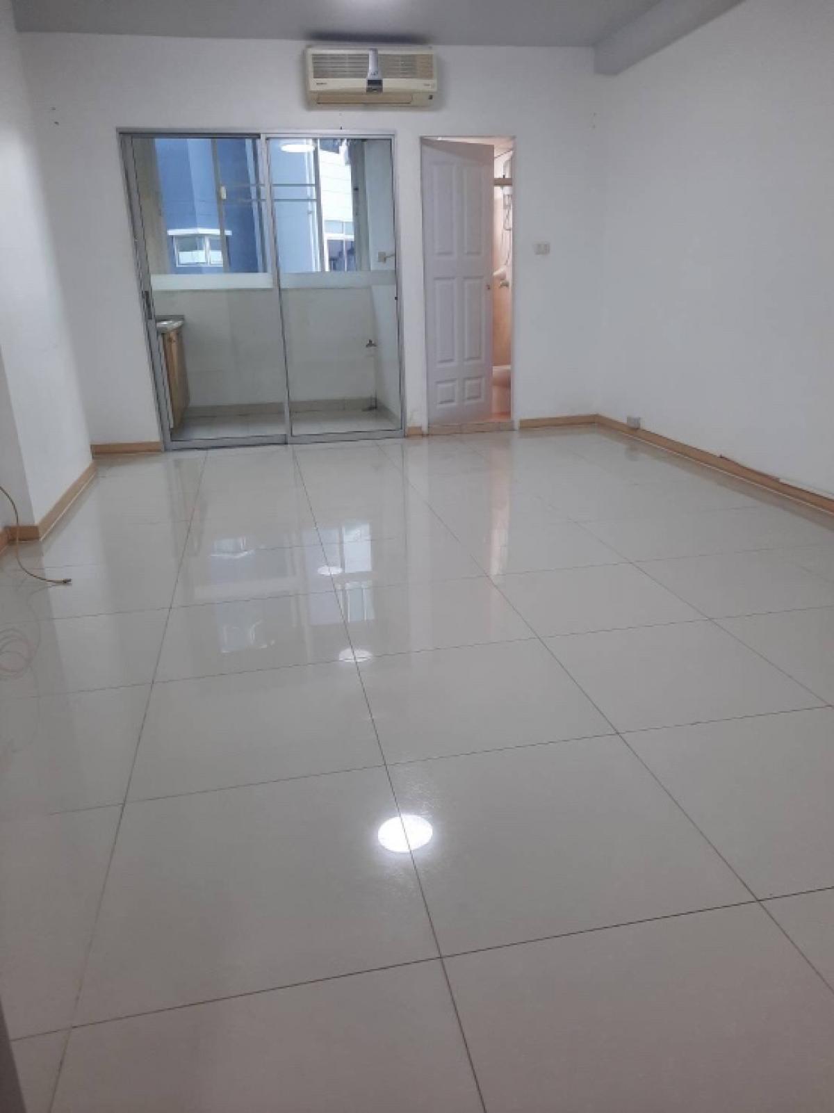 For SaleCondoRatchadapisek, Huaikwang, Suttisan : For sale/rent: Condo City Home Ratchada Soi 10 condominium city home ratchada soi 10 for rent