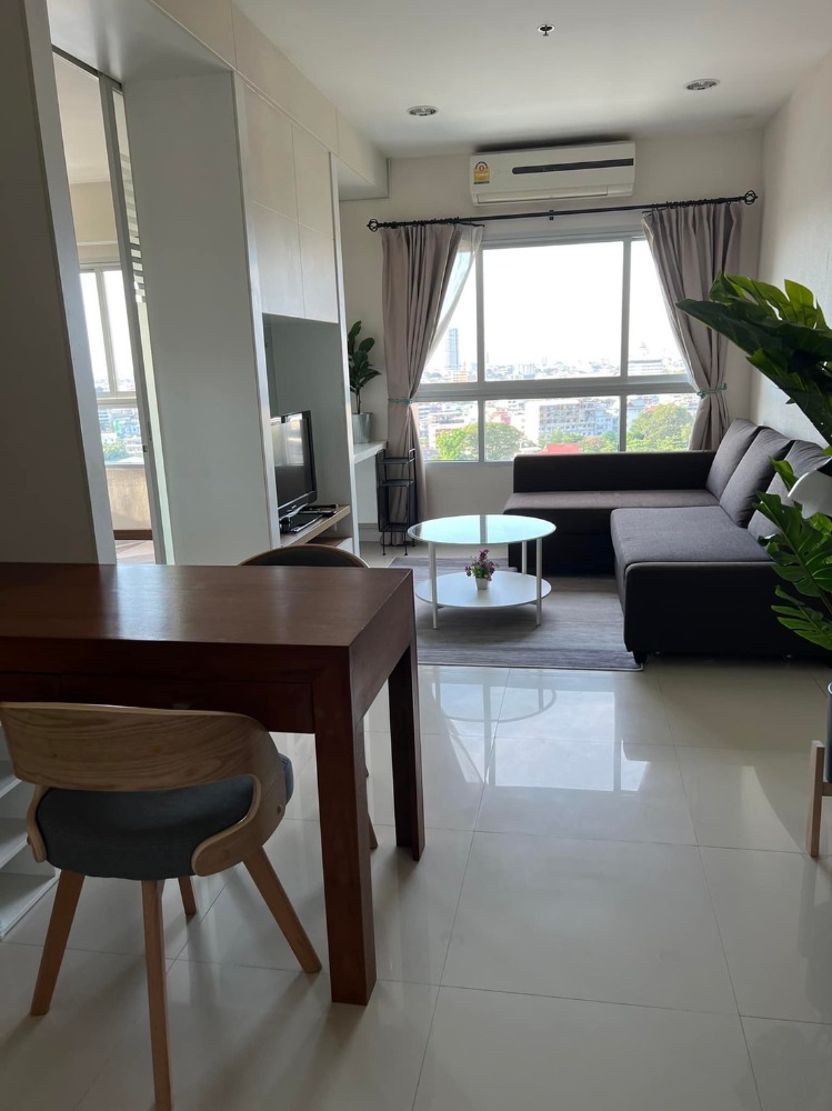 For SaleCondoWongwianyai, Charoennakor : Condo Q House Sathorn for sale 47 sq m, peaceful, wide, good value, beautiful view, close BTS Krung Thon Buri