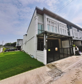 For RentTownhouseLadkrabang, Suwannaphum Airport : 🚩🍀⭐For rent: Goldentown 3 townhouse, English style, large size, 4 bedrooms, corner house, Notting Hill model, high, airy, spacious, large model, lots to offer🏯