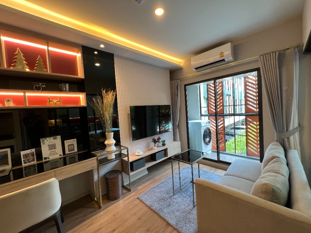 For SaleCondoPinklao, Charansanitwong : Chai Condo, Lumpini Selected Charan 65 - Sirindhorn Station, near MRT Sirindhorn, 1 bedroom, size 28.10 sq m, book today, get free privileges! Gift voucher + electrical appliances Free of charge on transfer day Free! digital door lock