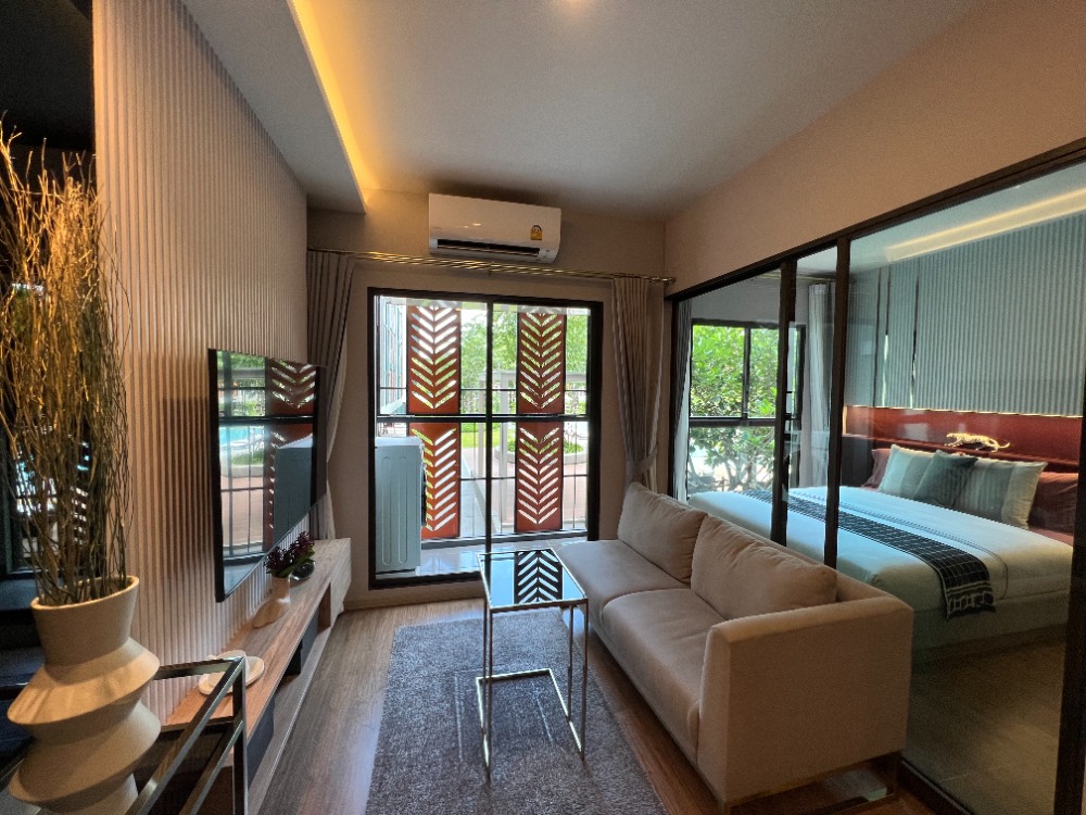 For SaleCondoPinklao, Charansanitwong : Chai Condo, Lumpini Selected Charan 65 - Sirindhorn Station, near MRT Sirindhorn, 1 bedroom, size 28.10 sq m, book today, get free privileges! Gift voucher + electrical appliances Free of charge on transfer day Free! digital door lock