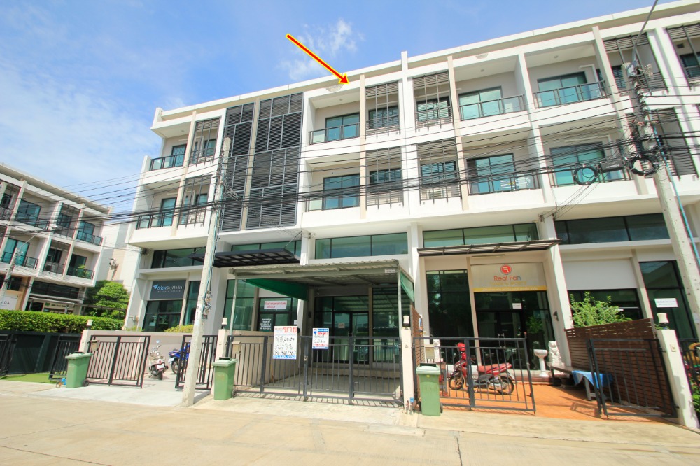 For SaleShophousePinklao, Charansanitwong : Townhome for sale, Charan 13 office, Bang Waek 69, Workplace SC Asset, near Bang Wa BTS, 4 floors, convenient parking, 8.5 million.