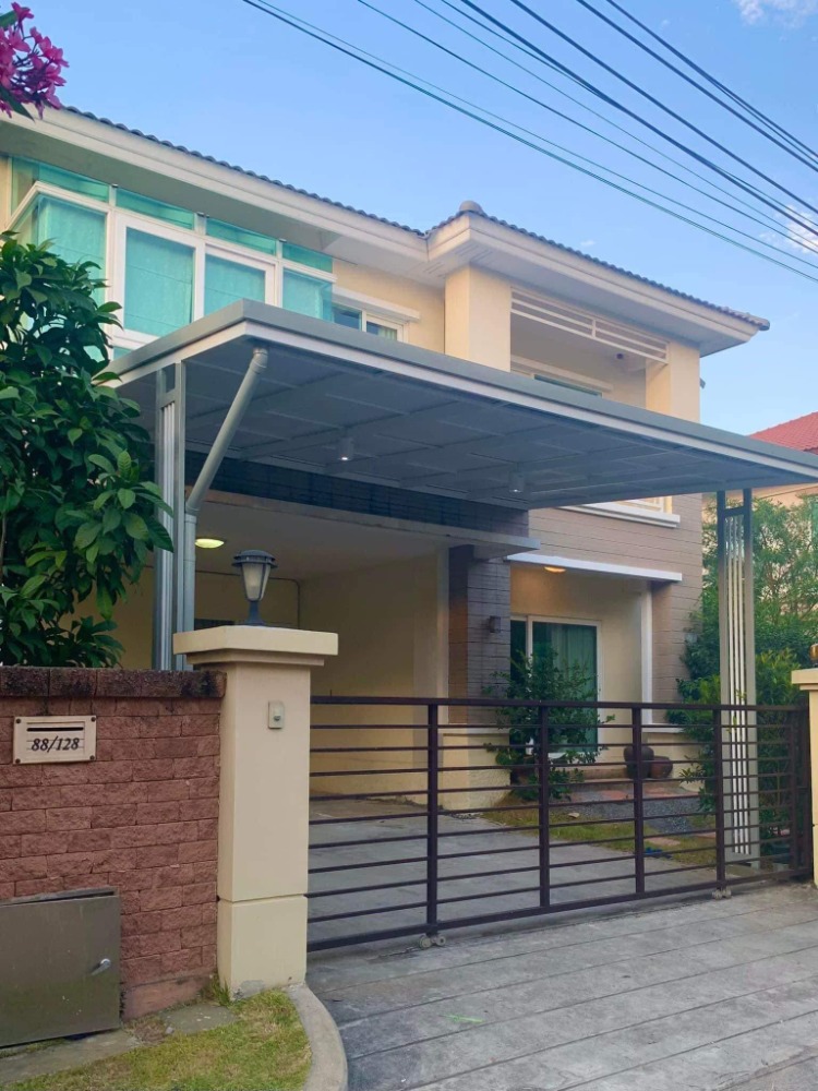 For SaleHouseRama5, Ratchapruek, Bangkruai : Single house, Casa Grand Ratchaphruek - Rattanathibet Village, Casa Grandnd 76 square wa. Living area 214 square meters.