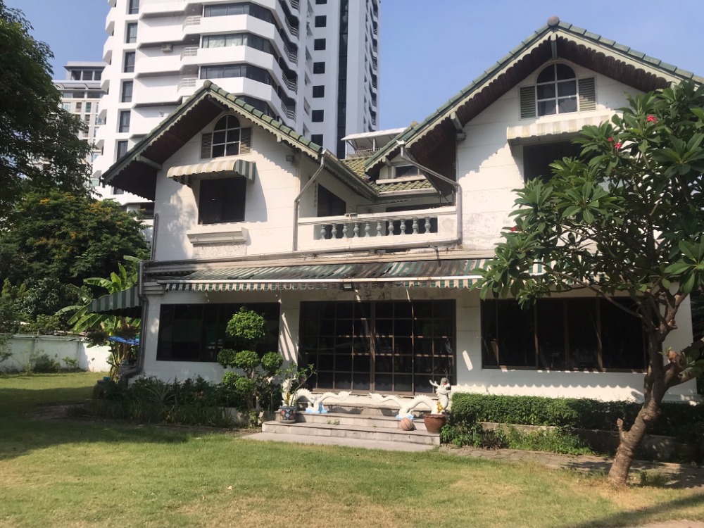 ขายบ้านลาดพร้าว เซ็นทรัลลาดพร้าว : บ้านเดี่ยว ลาดพร้าว 10 / 5 ห้องนอน (ขาย), Detached House Ladprao 10 / 5 Bedrooms (FOR SALE) MEAW255