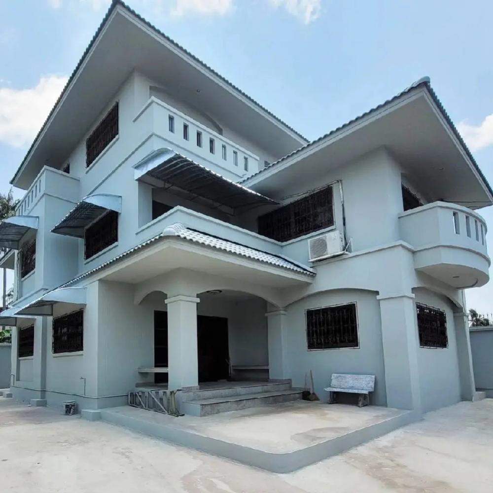 For SaleHouseBang kae, Phetkasem : House for sale, built by yourself Home for sale in bangkok: Nong Khaem, Bangkok Location: Soi Khun Di, Bang Bon 3 Road, Nong Khaem Subdistrict, Nong Khaem District, Bangkok Price: 16,900,000 THB