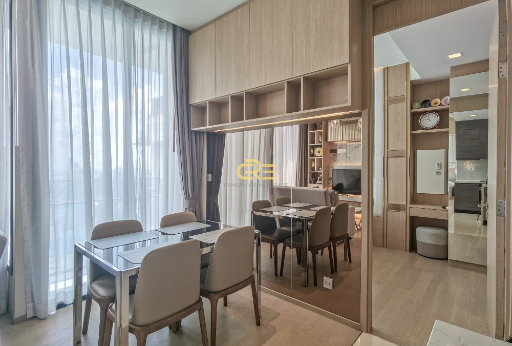 ให้เช่าคอนโดสุขุมวิท อโศก ทองหล่อ : High Floor, Fully Furnished 2 Beds Condo for Rent!