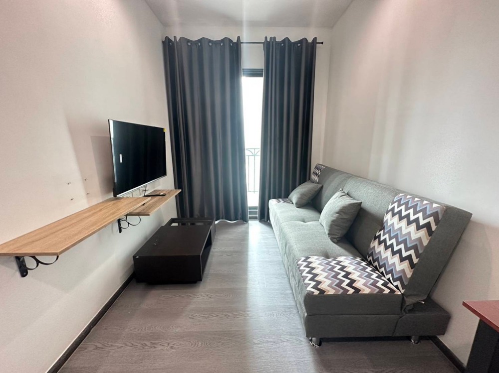 For SaleCondoWongwianyai, Charoennakor : Condo The Rich The Rich Sathorn Taksin, next to Wongwian Yai BTS, for sale with tenants, 34.84 square meters, 2 rooms to choose from, 15th and 20th floors, with furniture, 3.1 million/room