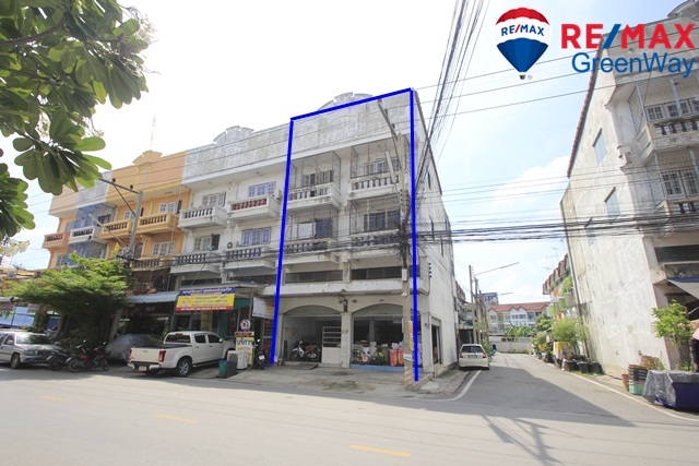 For SaleShop HousePhutthamonthon, Salaya : Commercial building on the main road, Siwarat Village 3, Phutthamonthon Sai 5, 4 storey extension, behind the corner, trading, opening an office, living in 2 double rooms, 5.2 million