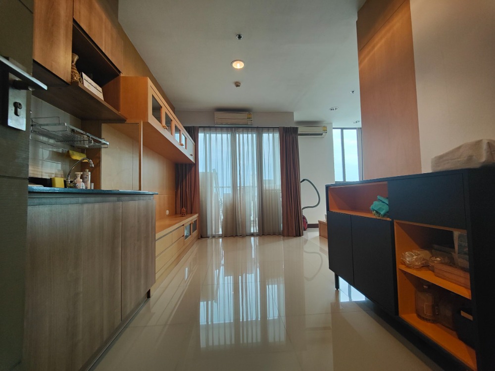 For SaleCondoWongwianyai, Charoennakor : sale ideo Sathorn-Taksin, 14th floor, 1 bedroom, 1 bathroom, size 31.14 sq m.