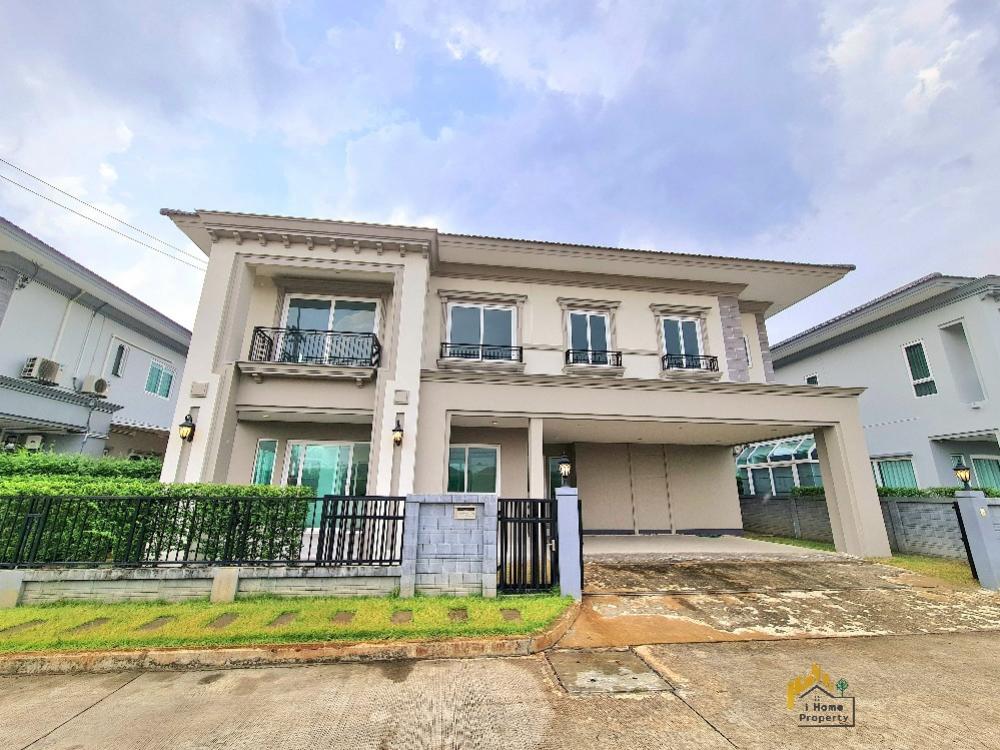 For SaleHousePathum Thani,Rangsit, Thammasat : *****1st hand house The owner has never moved in ***** Dont be slow, beautiful plot, north, in front of the house, does not collide with anyone Single house for sale behind the corner Grandio Vibhavadi-Rangsit (Grandio Vibhavadi Rangsit)