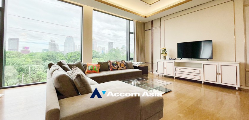 For RentCondoWitthayu, Chidlom, Langsuan, Ploenchit : 3 Bedrooms Condominium for Rent in Ploenchit, Bangkok near BTS Ratchadamri at Sindhorn Lumpini (AA33081)