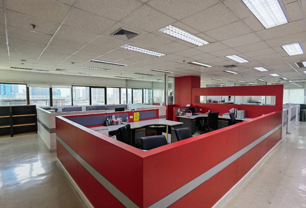 For RentOfficeSukhumvit, Asoke, Thonglor : Fully furnished office for sale / rent Sukhumvit 63. Close to Ekkamai BTS