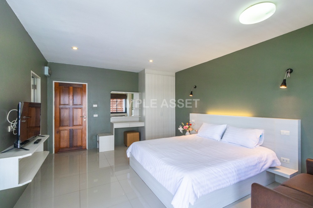 For RentCondoLadkrabang, Suwannaphum Airport : Line @zimple_asset Apartment in sytle condo on Sukhumvit 77 road in On Nut area. Fully furnished, ready to move in. Complete amenities with parking, gym, and swimming pool. Accepts short-term and long-term rental.