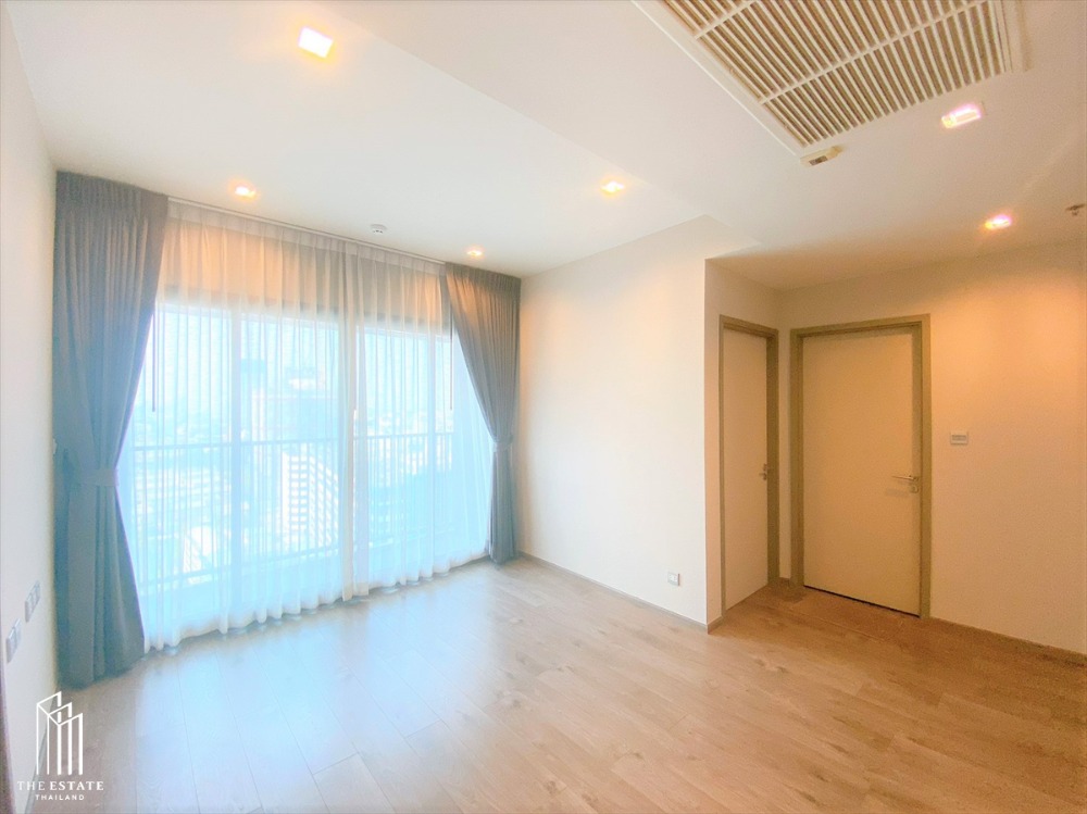 For SaleCondoLadprao, Central Ladprao : Condo for SALE *Whizdom Avenue Ratchada-Ladprao, 2 bedrooms, good size, high floor, very beautiful view @8.29 MB