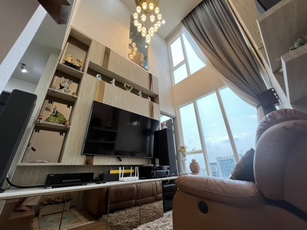 For SaleCondoAri,Anusaowaree : Condo for sale, Ideo Q Victory, next to BTS Victory Monument, size 56.51 sq.m., 2 beds, 2 baths, Duplex, floor 27,28, city view