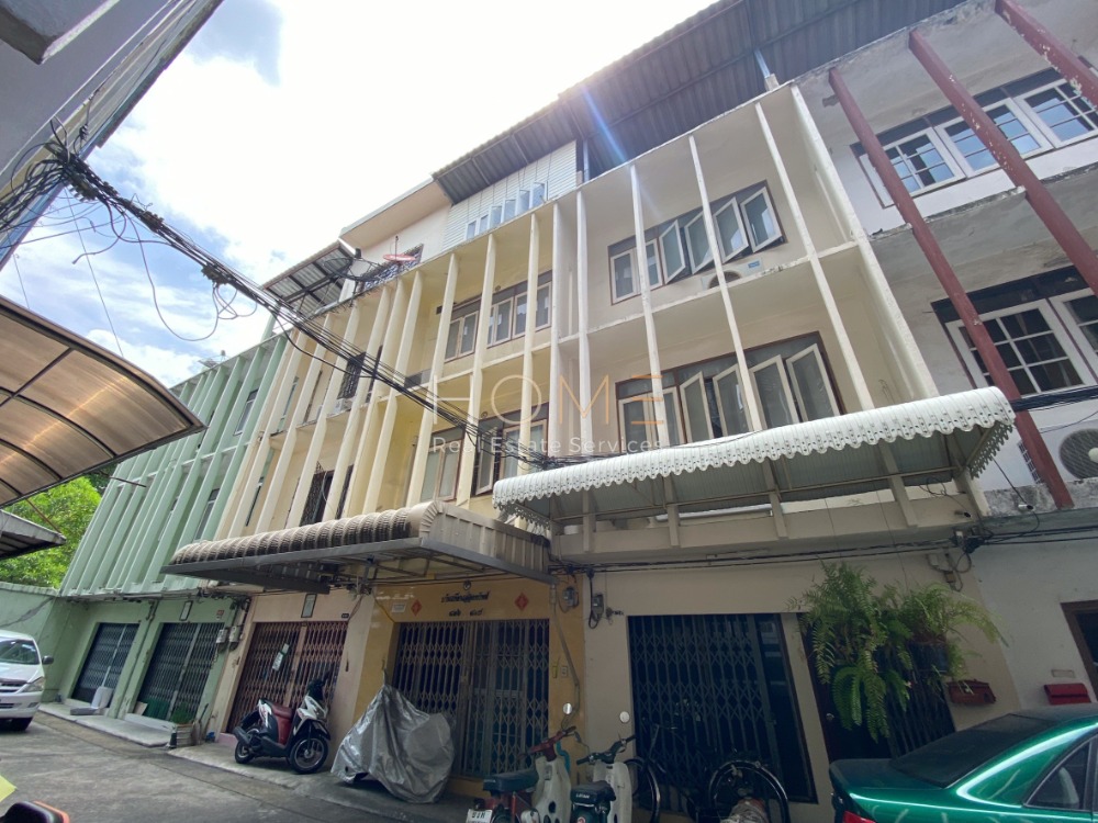 For SaleShophouseSathorn, Narathiwat : Commercial building in the heart of the city, Sathorn area / 3 bedrooms (for sale), Commercial Building Sathorn / 3 Bedrooms (FOR SALE) NUT720