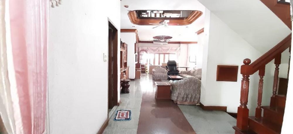 For SaleHouseRama 2, Bang Khun Thian : For sale or rent, single house, Chicha Country Club Village, Rama 2, 91.2 sq m. Decorated with good wood throughout the house, strong structure