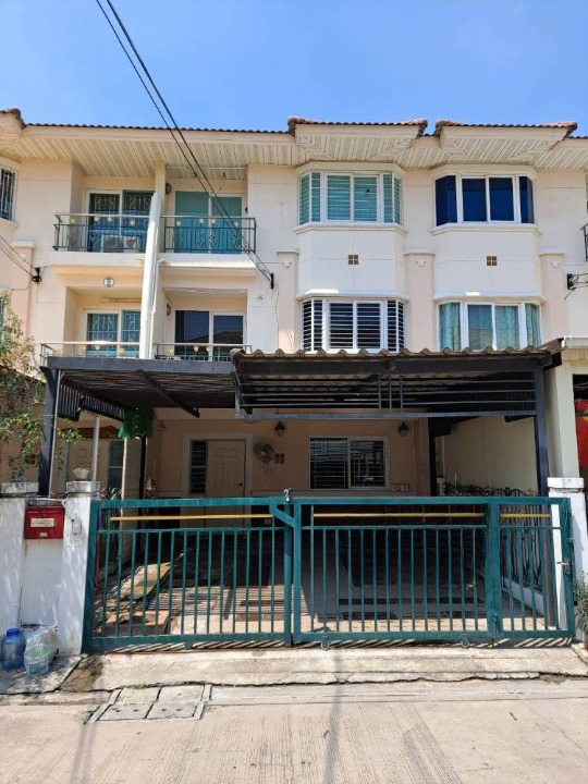 For RentTownhouseSamut Prakan,Samrong : Townhome for rent, Supalai Ville Srinakarin-King Kaew, Bang Phli, near Market Village Suvarnabhumi, only 8 minutes.