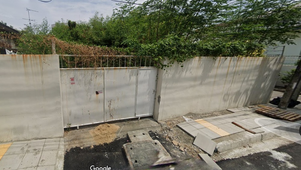 For SaleLandSathorn, Narathiwat : Land for sale 65 square wa. Narathiwat Ratchanakarin Road 17.