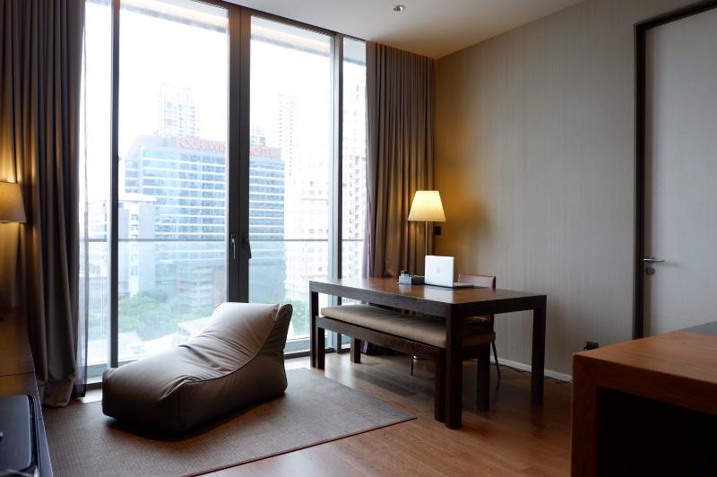 For SaleCondoSukhumvit, Asoke, Thonglor : Condo For Sale Kraam Sukhumvit 26 1 Bedroom 1 Bathroom 60 sqm