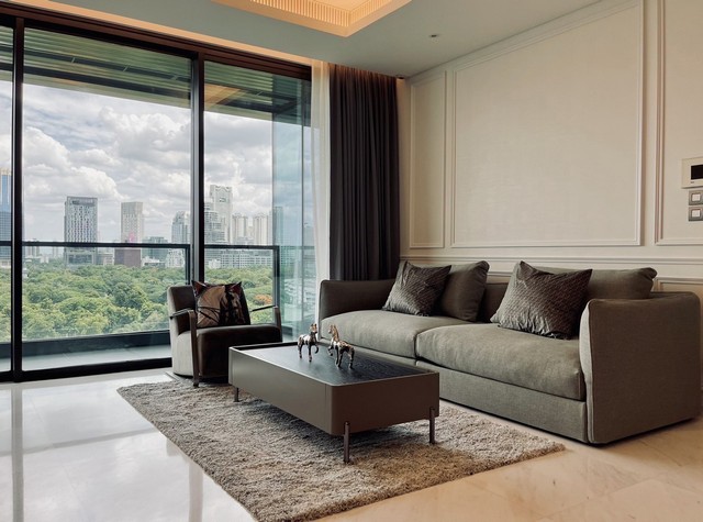 For RentCondoWitthayu, Chidlom, Langsuan, Ploenchit : Super Luxury Residential Condo for Rent at Sindhorn Tonson, near BTS Ratchadamri