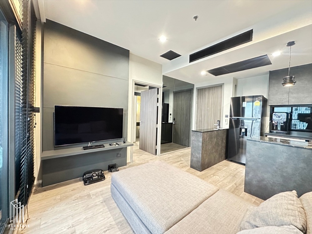 For RentCondoLadprao, Central Ladprao : Condo for RENT *** Whizdom Avenue Ratchada-Ladprao *** Beautiful room, fully furnished, near MRT, convenient transportation @35,000 Baht