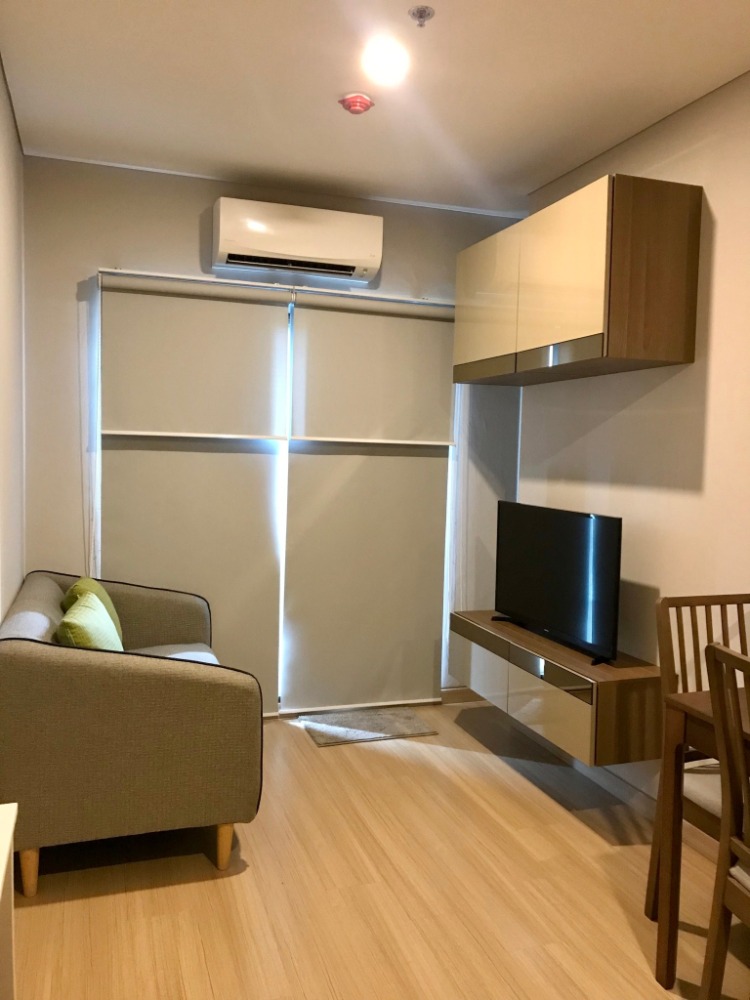 For RentCondoRama9, Petchburi, RCA : 🔥 #PT2311_123🔥✅Update: The room will be available on 01/12/24 (1bed/1bath) Lumpini Suite Phetchaburi-Makkasan with complete furniture/electrical appliances. 📵 Please contact via Line: @Condo.p (with @ in front)