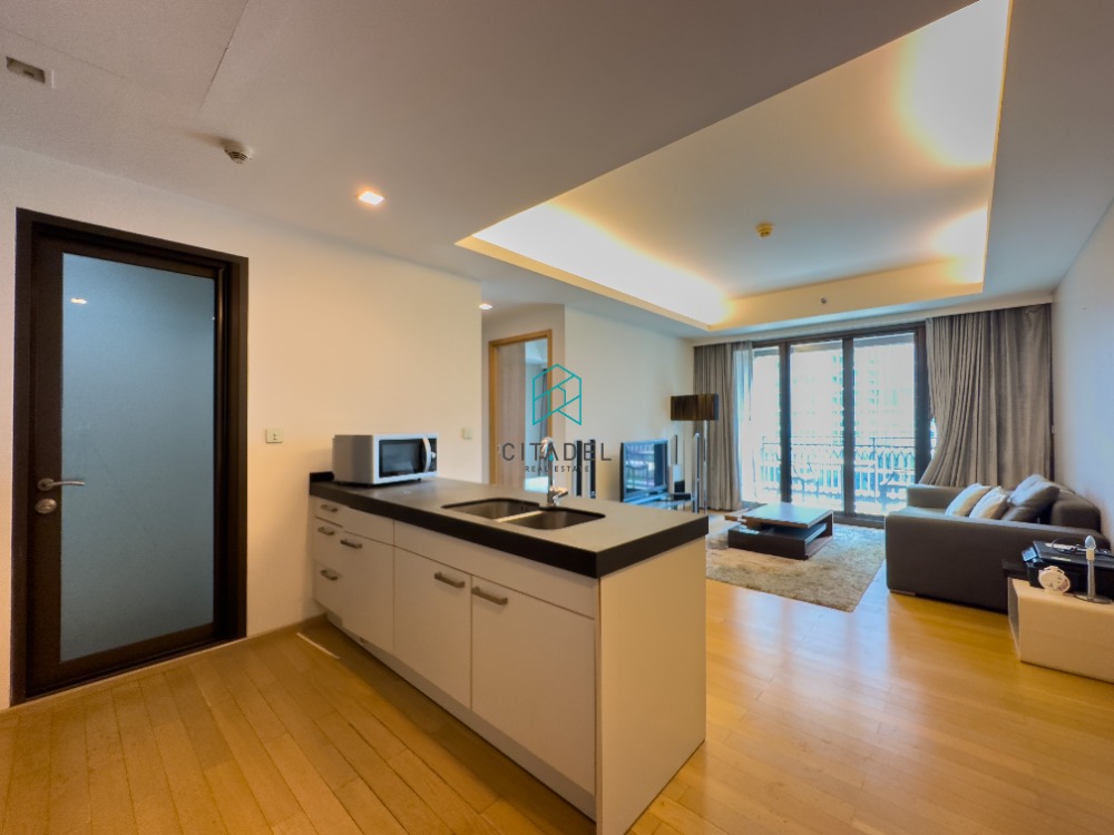 For SaleCondoWitthayu, Chidlom, Langsuan, Ploenchit : Fully Furnished 2 Beds Condo for Sale!